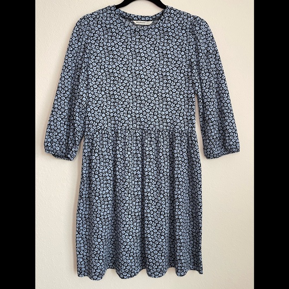 Stradivarius Floral Dress. Size: Small - Picture 1 of 9